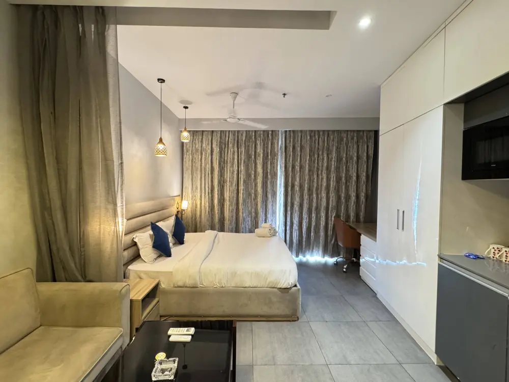 RiverAura 33 Supernova Spira luxury apartment Noida river view high floor